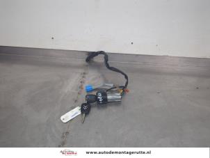 O200267 Gebruikte sleutel+contactslot Citroen Xsara Picasso