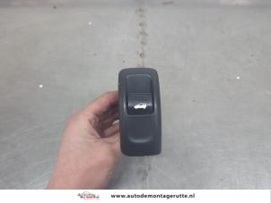 O200289 Gebruikte cabriodak bediening Peugeot 206