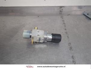 O200290 Gebruikte cabriodak motor Peugeot 206