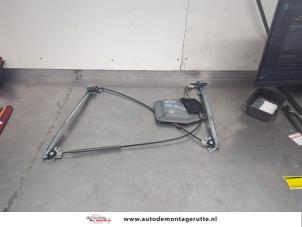 O200296 Gebruikte raammechaniek 2deurs links-voor Volkswagen Golf