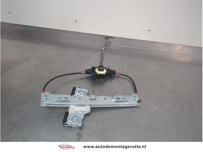 Gebruikte Ruitmechaniek 4Deurs links-achter Ford Fiesta O200303