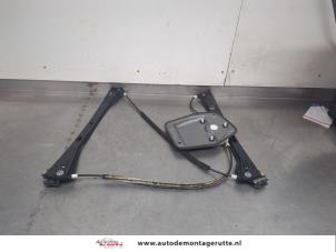 O200331 Gebruikte ruitmechaniek 2deurs rechts-voor Volkswagen Golf