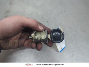 O200345 Gebruikte deurslot cilinder rechts Suzuki Wagon R+