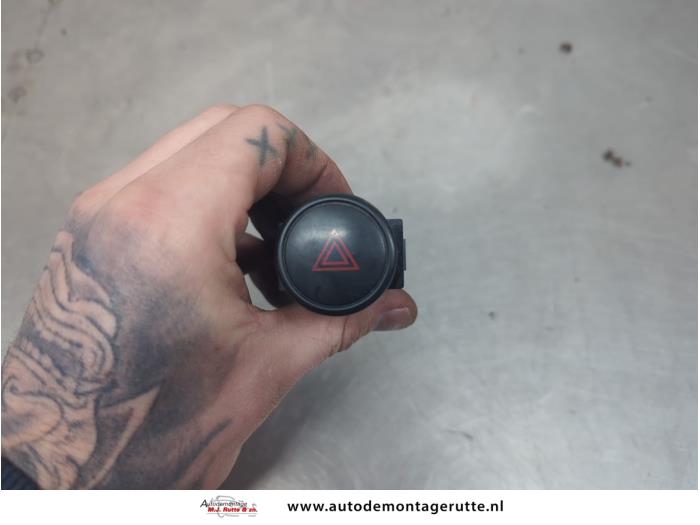 Gebruikte Paniekverlichtings Schakelaar Hyundai H300 O200376