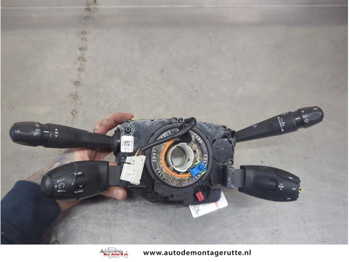 Gebruikte Combischakelaar Stuurkolom Peugeot 208 O200435