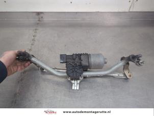 O200438 Gebruikte ruitenwismotor+mechaniek Peugeot 208