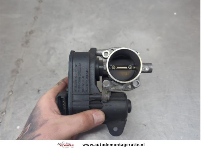 Gebruikte Gasklephuis Peugeot 208 O200439