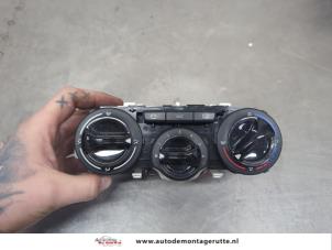 O200454 Gebruikte chaufage bedieningspaneel Peugeot 208