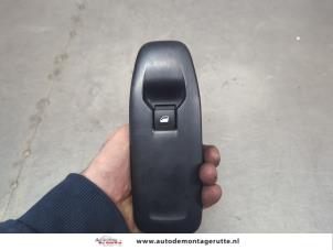 O200467 Gebruikte raam schakelaar elektrisch Peugeot 208