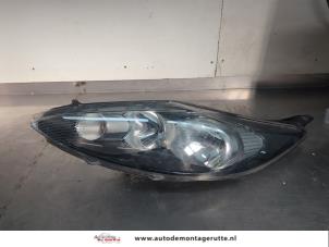 O200531 Gebruikte koplamp links Ford Fiesta