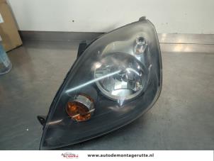 O200534 Gebruikte koplamp links Ford Fiesta