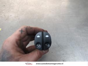 O200539 Gebruikte ruit schakelaar elektrisch Ford Fiesta