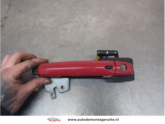 Gebruikte Deurgreep 4Deurs links-voor Suzuki Swift O200547