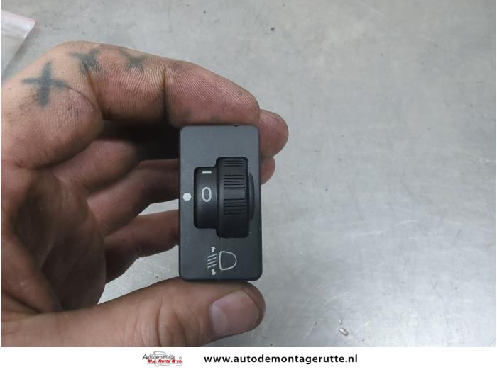 Gebruikte Schakelaar Koplamp Ihv Toyota Aygo O200553