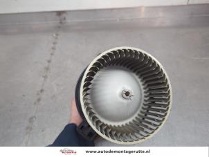 O200556 Gebruikte kachel ventilatiemotor Mazda 2