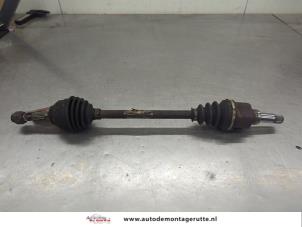 O200575 Gebruikte steekas links-voor Citroen C3
