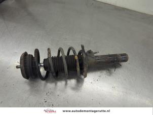 O200592 Gebruikte mac phersonpoot rechts-voor Peugeot 2008