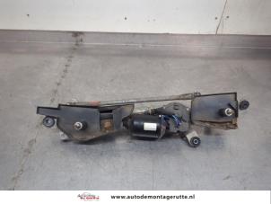 O200602 Gebruikte ruitenwis mechaniek Nissan Pixo