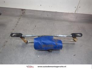 O200622 Gebruikte ruitenwis mechaniek Fiat Panda