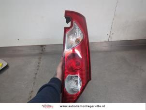 O200639 Gebruikte achterlicht rechts Renault Kangoo