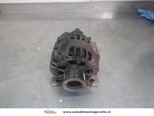 O200664 Gebruikte dynamo Renault Clio