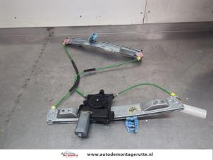O200680 Gebruikte ruitmechaniek 2deurs rechts-voor Opel Corsa