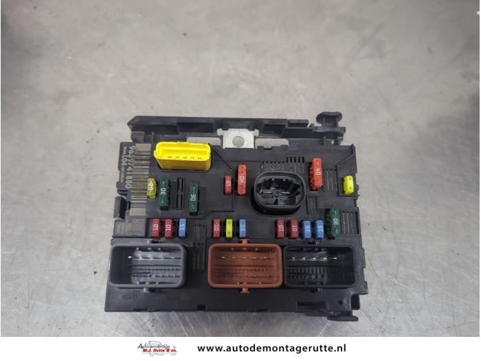Gebruikte Zekeringkast Peugeot 307 O200696