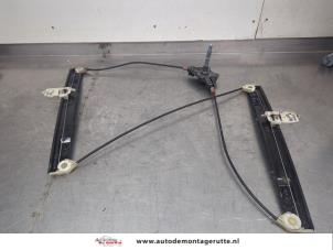 O200704 Gebruikte ruitmechaniek 2deurs rechts-voor Ford Fiesta