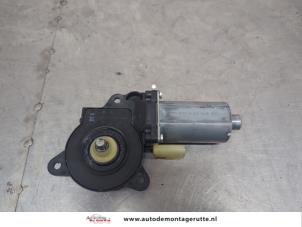 O200708 Gebruikte raammotor portier Ford Fiesta