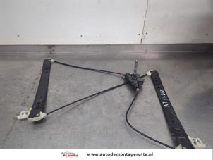 O200715 Gebruikte raammechaniek 2deurs links-voor Ford Fiesta