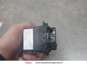 O200722 Gebruikte kachel weerstand Renault Clio