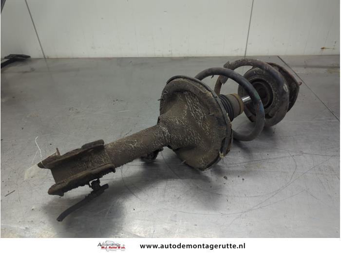 Gebruikte Veerpoot links-voor Hyundai H300 O200767
