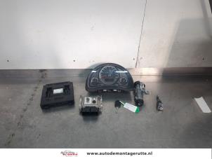O200798 Gebruikte contactslot + computer Volkswagen UP