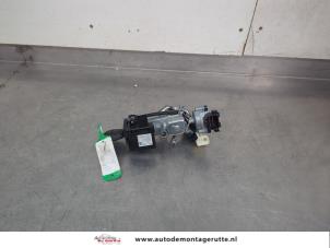 O200801 Gebruikte kontaktslot+sleutel Opel Agila