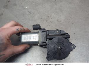 O200868 Gebruikte raammotor portier Alfa Romeo 159