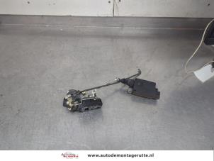 O200875 Gebruikte deurslot mechaniek 4deurs links-achter Hyundai Atos