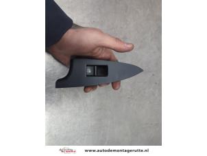 O200924 Gebruikte ruit schakelaar elektrisch Alfa Romeo Giulietta