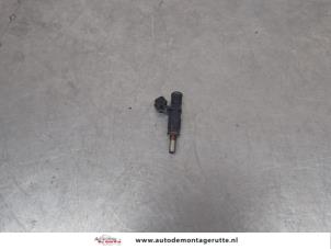 O200947 Gebruikte injector (benzine injectie) BMW 3-Serie