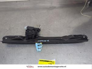 O200999 Gebruikte ruitmechaniek 2deurs rechts-voor Fiat Doblo