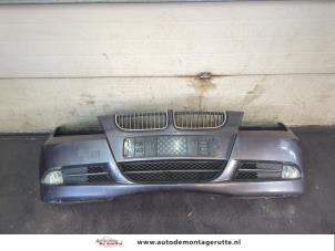 O201022 Gebruikte bumper voor BMW 3-Serie