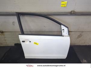 O201027 Gebruikte deur 4deurs rechts-voor Volkswagen UP