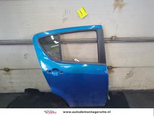 O201037 Gebruikte deur 4deurs rechts-achter Opel Agila