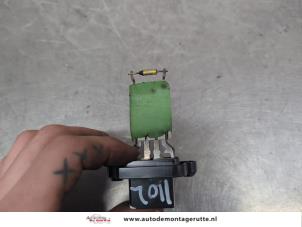 O201092 Gebruikte kachel weerstand Volkswagen UP