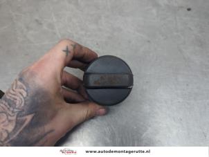 O201097 Gebruikte tankdop Opel Agila