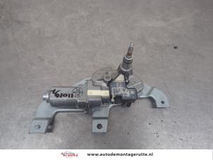 O201099 Gebruikte ruitenwissermotor achter Opel Agila