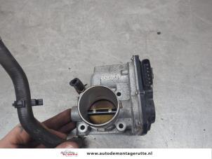 O201107 Gebruikte gasklephuis Opel Agila