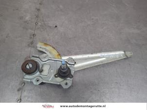 O201125 Gebruikte raammechaniek 4deurs links-achter Opel Agila