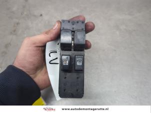 O201128 Gebruikte combischakelaar ramen Opel Agila