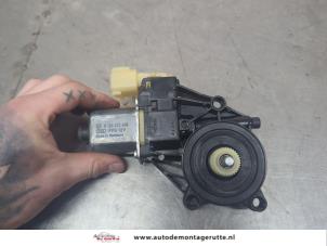 O201216 Gebruikte raammotor portier Ford Fiesta