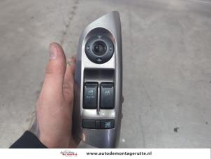 O201238 Gebruikte combischakelaar ramen Hyundai Coupe